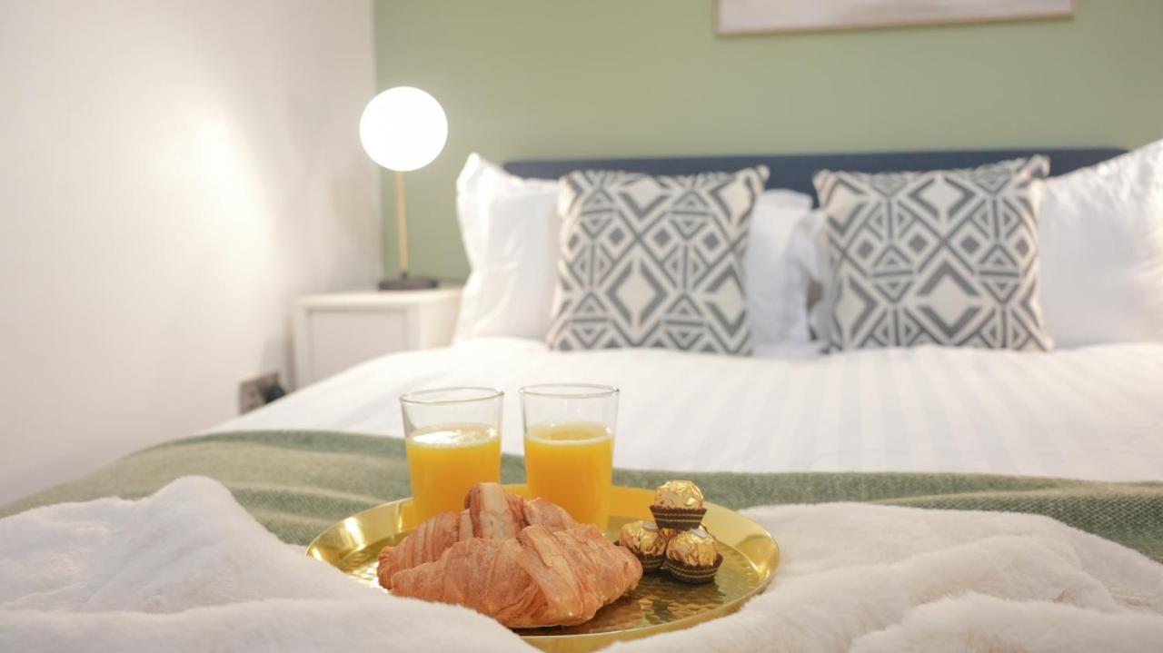 Stunning Brighton Seaside 2-Bedroom Townhouse With Patio, Sleeps 6 Exterior photo