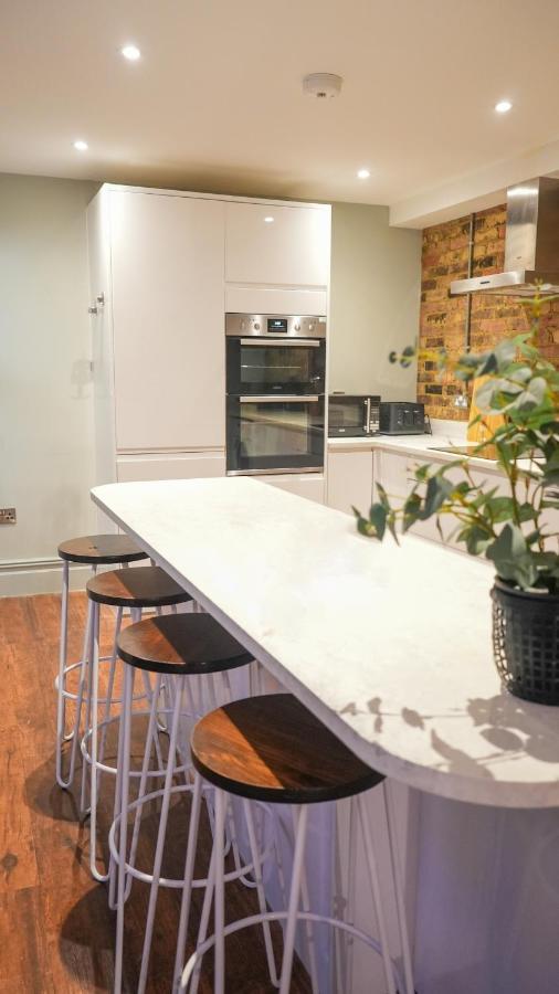 Stunning Brighton Seaside 2-Bedroom Townhouse With Patio, Sleeps 6 Exterior photo